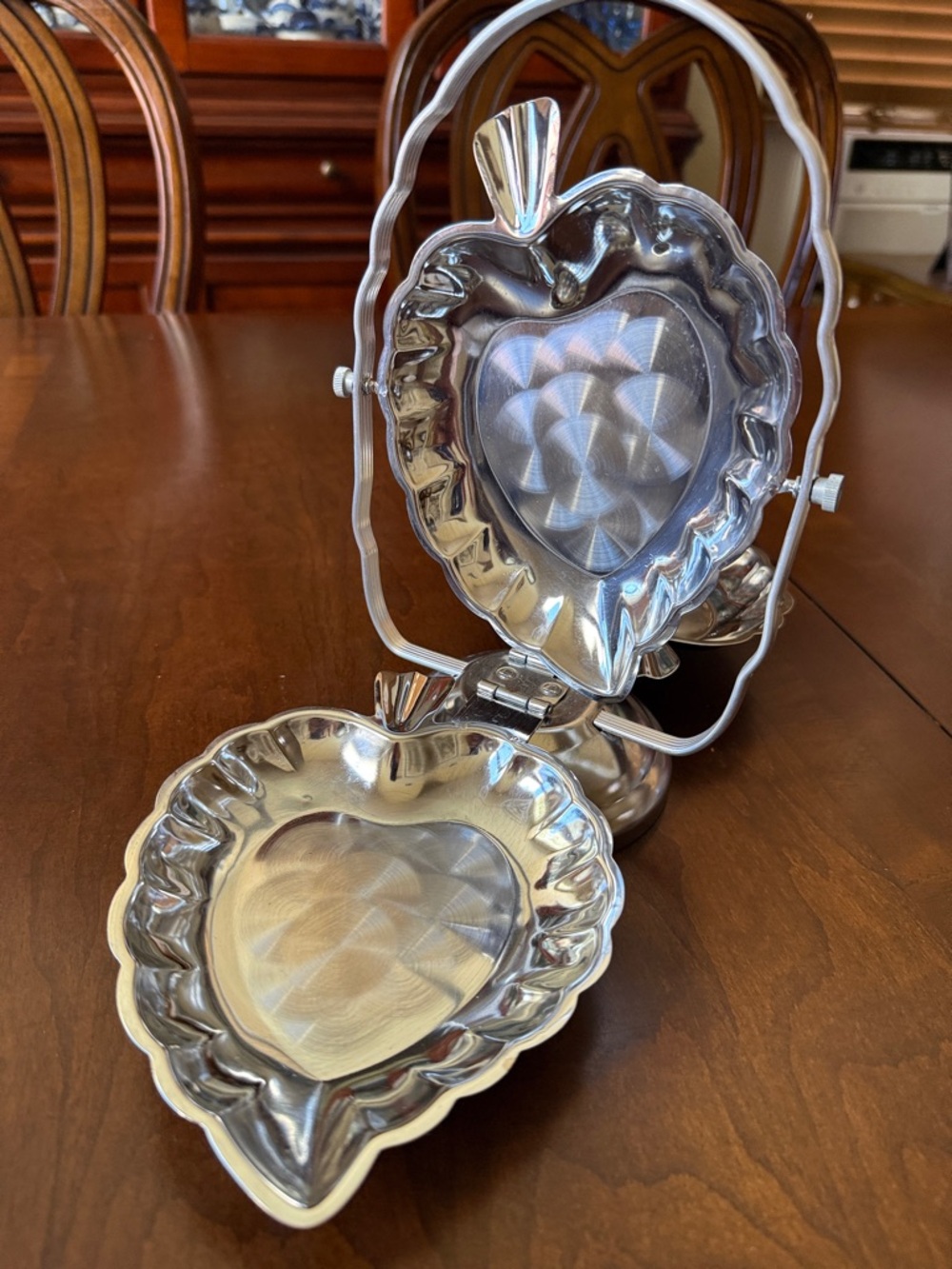 VTG MCM 3-Tiered Folding dessert snack Server Hong-Kong chrome color LEAF tray - Picture 7 of 9